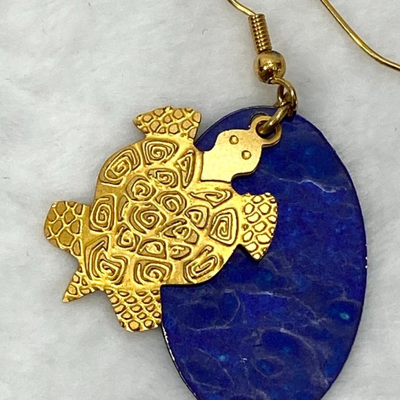 VIntage Newpro Turtle Earrings - Picture 3 of 6